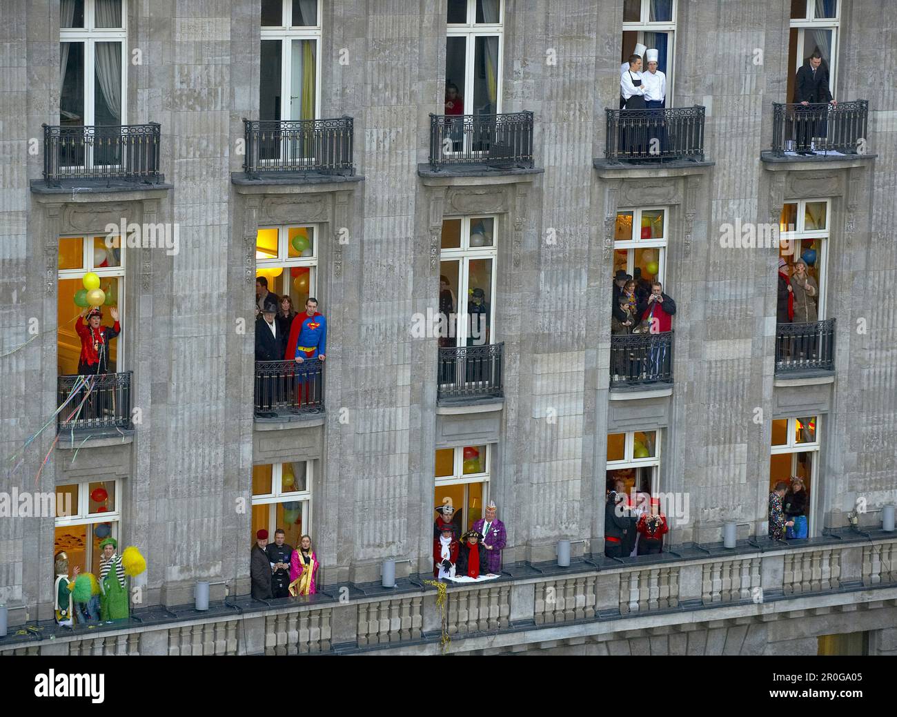Spectators, Shrove Monday procession, Cologne, North Rhine-Westphalia, Germany Stock Photo
