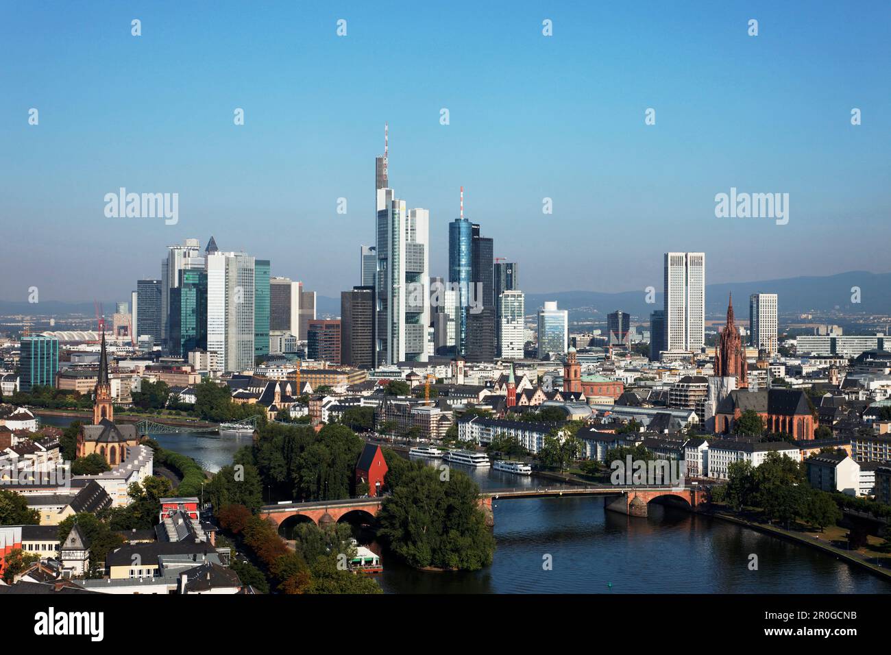 Cityscape with skyline and Main river, Frankfurt am Main, Hesse ...