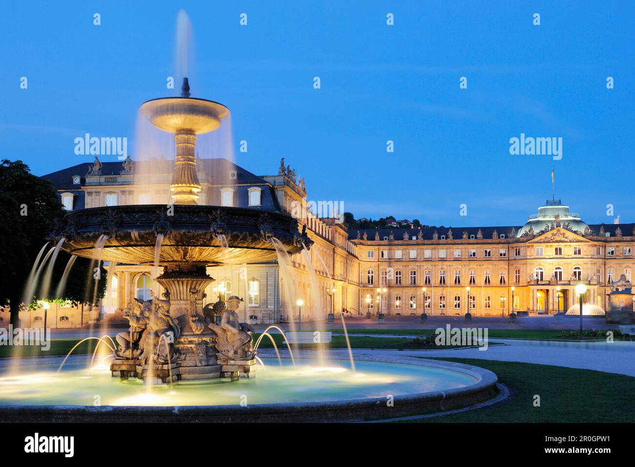 Fountains stuttgart hi-res stock photography and images - Alamy