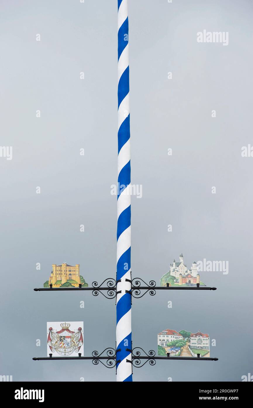Ho Scale Maypole Neuschwanstein castle in the allgau hi-res stock photography and images ...