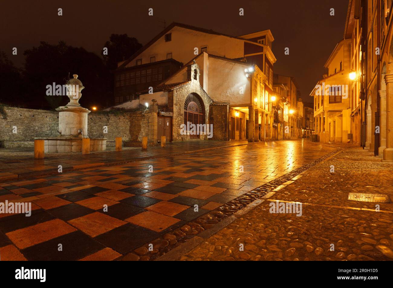 Calle del Rivero, old town, historic town centre, Aviles, Camino de la Costa, Coastal route, Camino del Norte, Way of Saint James, Camino de Santiago, Stock Photo