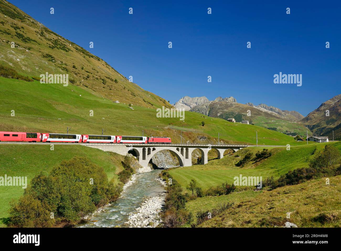 glacier-express-matterhorn-gotthard-railway-furka-pass-andermatt