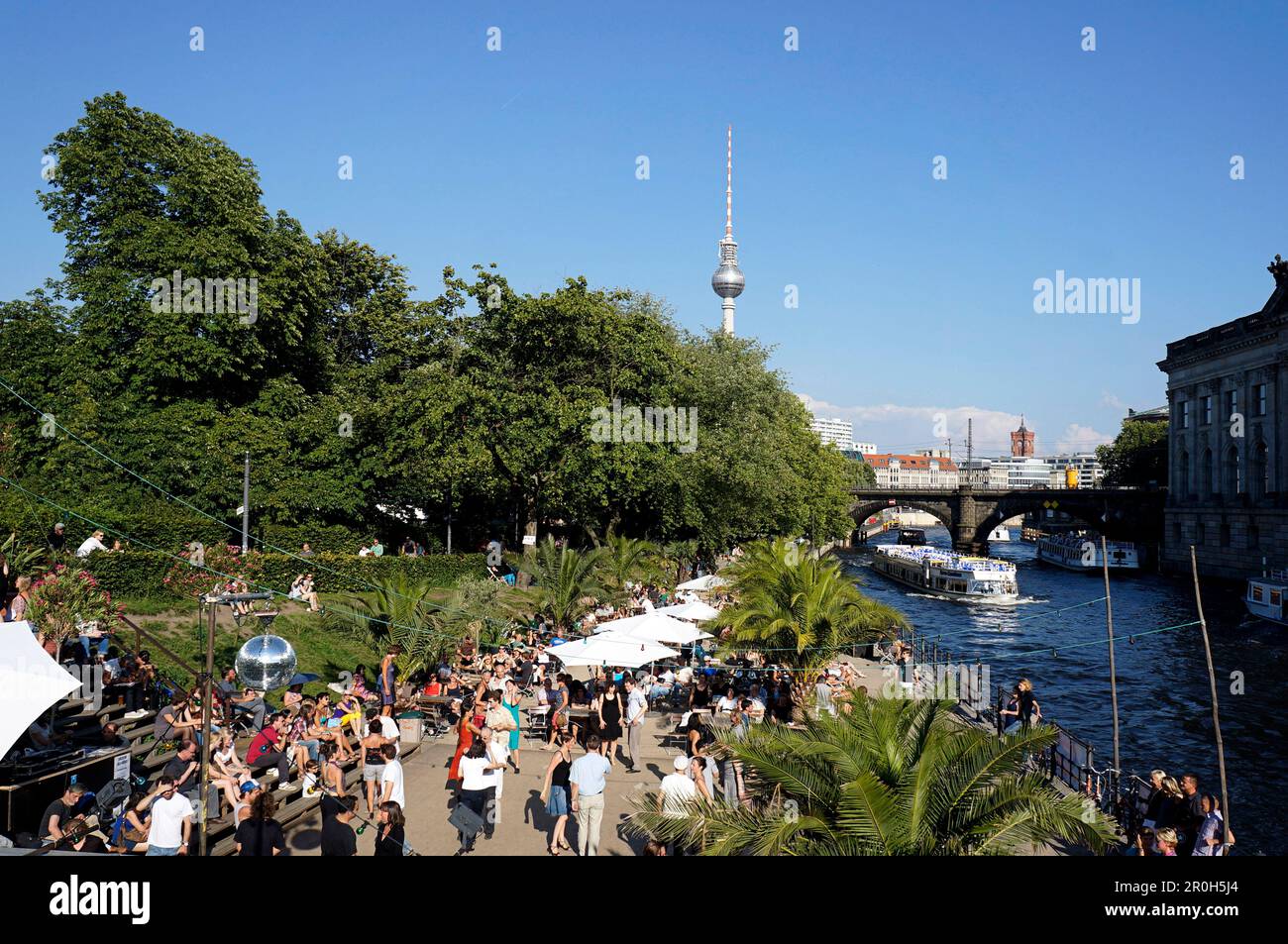 Beach Bar with palm trees next to the Spree River, Mitte, Tango Dance, Alex, Berlin, Germany Stock Photo