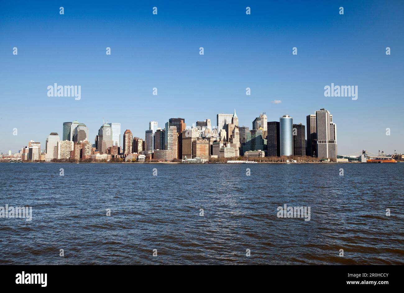 View city skyline from boat hi-res stock photography and images - Alamy