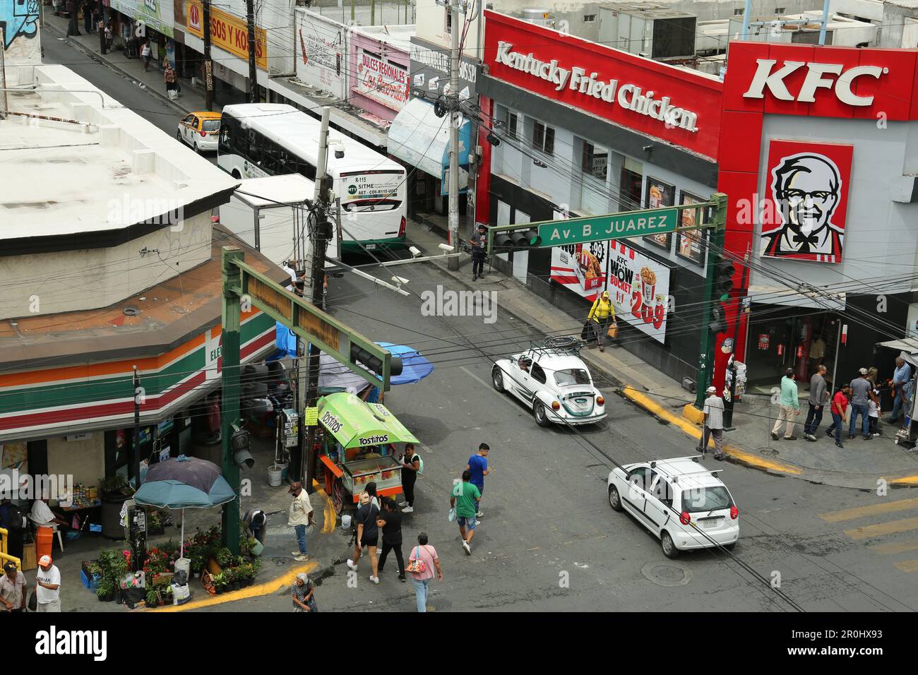 San Pedro Garza García, Mexico – September 15, 2022: Beautiful cityscape with people and cars on street Stock Photo