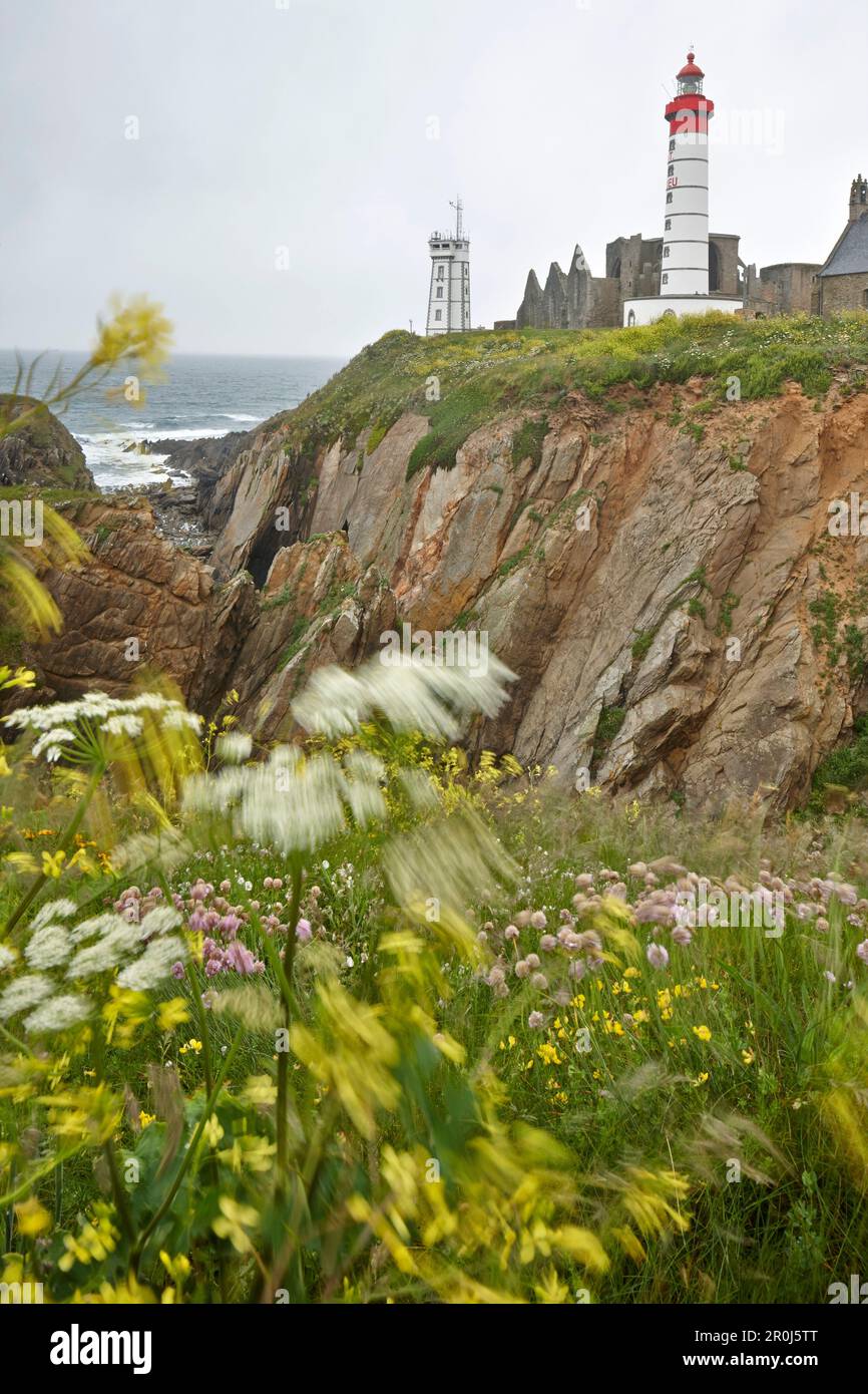 Pointe Saint Mathieu, lighthouse in Plougonvelin, Finistere, Pays d ...