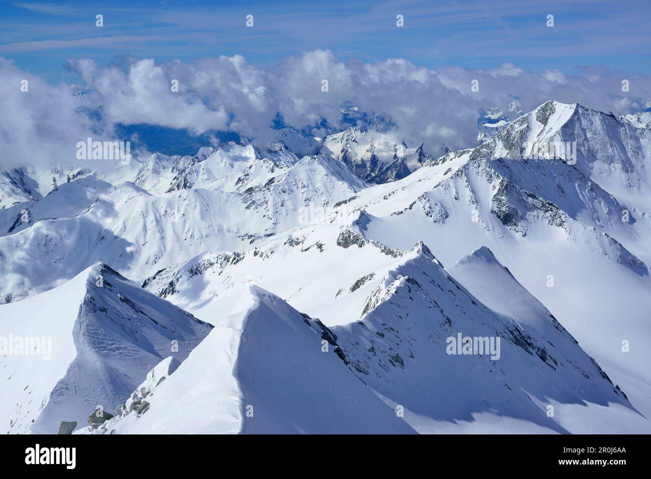 Snow Ridging Snow ridges at Grosser Moeseler, Zillertal Alps, South Tyrol, Italy ...