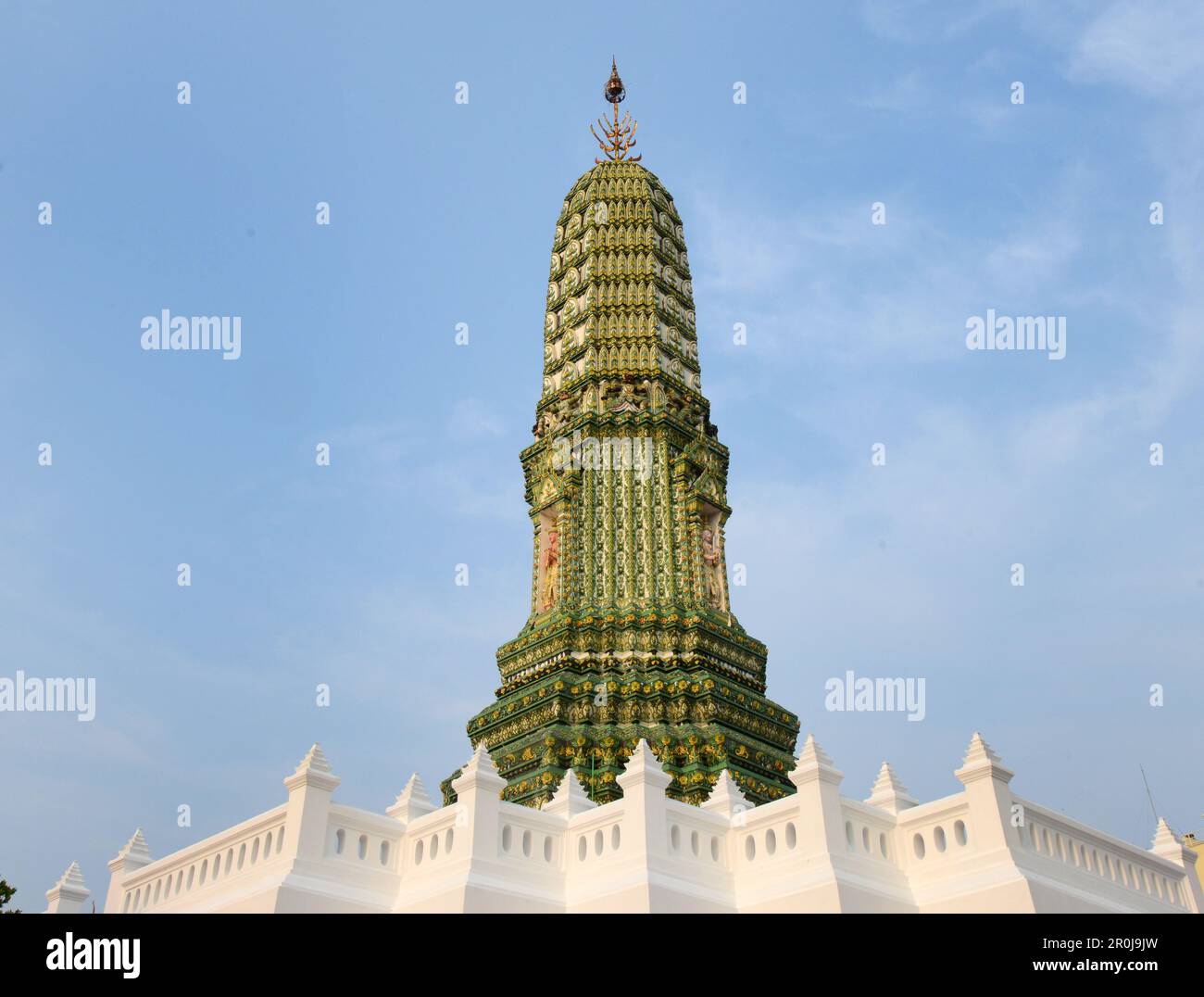 The prang ( Khmer style pagoda ) at the Wat Liap temple in Bangkok, Thailand. Stock Photo