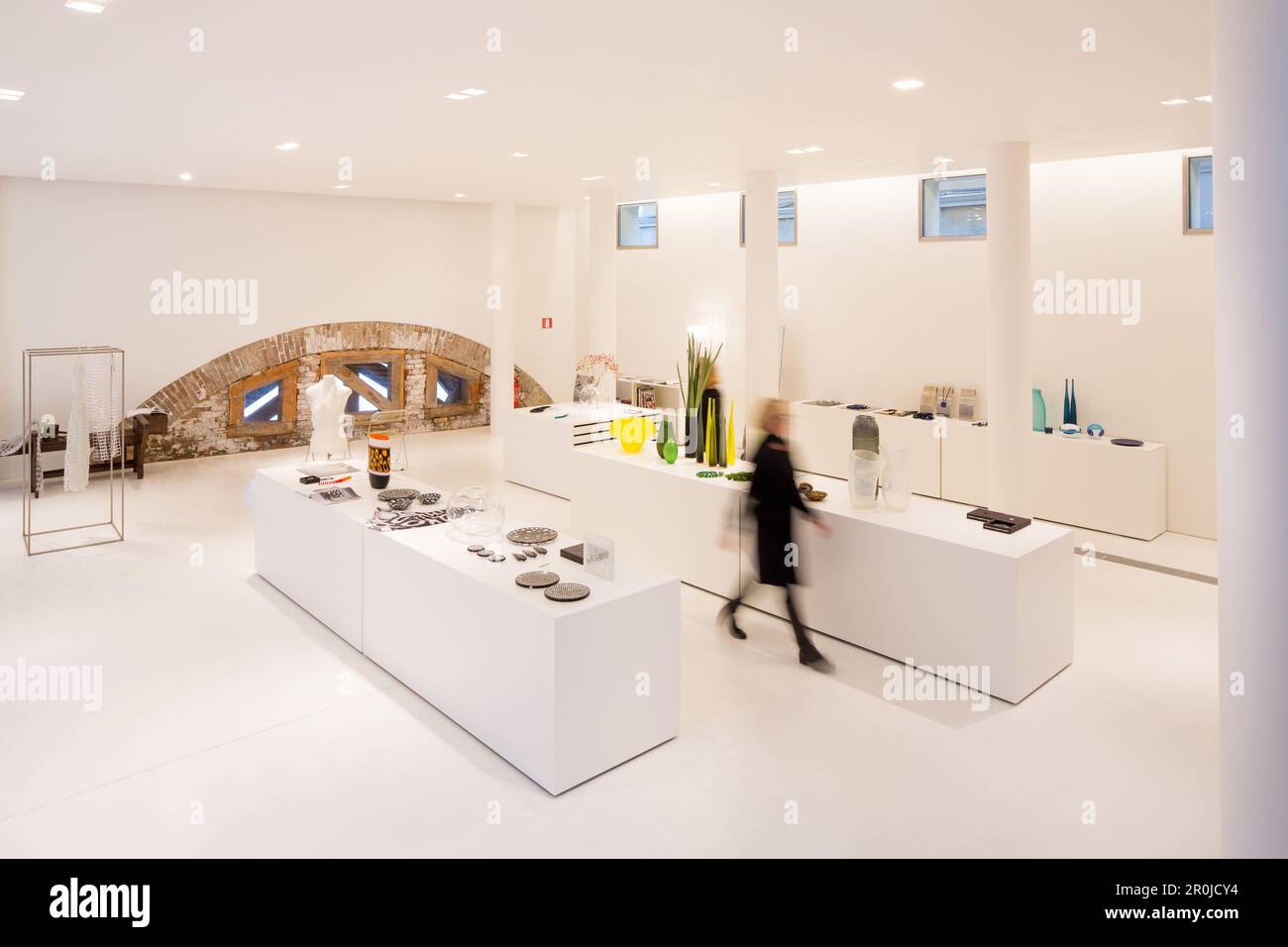 Marina and Susanna Sent, gallery, glass designers and producers of 