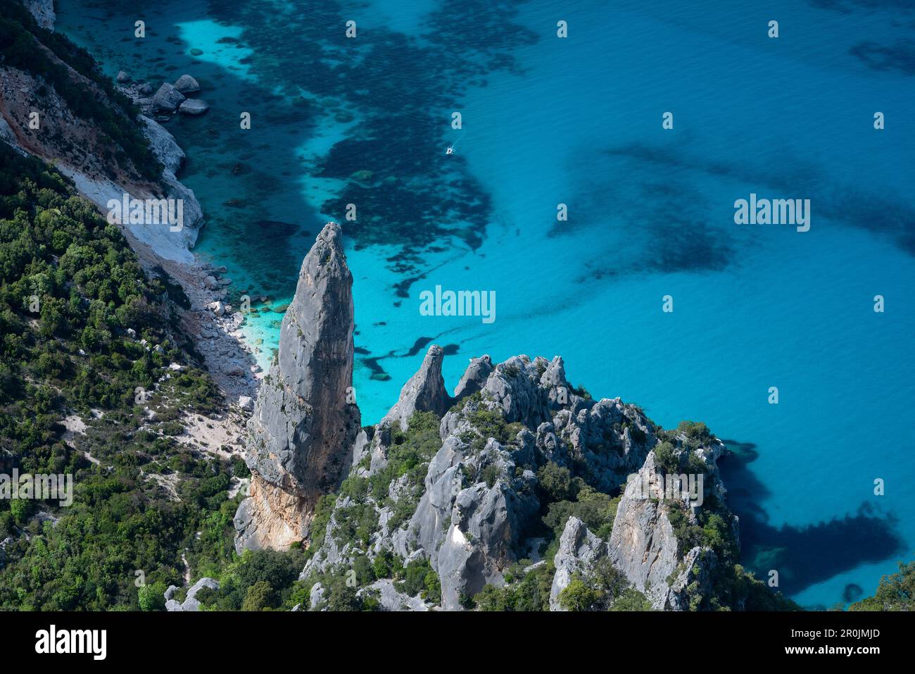 Mountainous costal landscape, Cala Goloritze, rock-needle Aguglia Goloritze, Golfo di Orosei, Selvaggio Blu, Sardinia, Italy, Europe Stock Photo