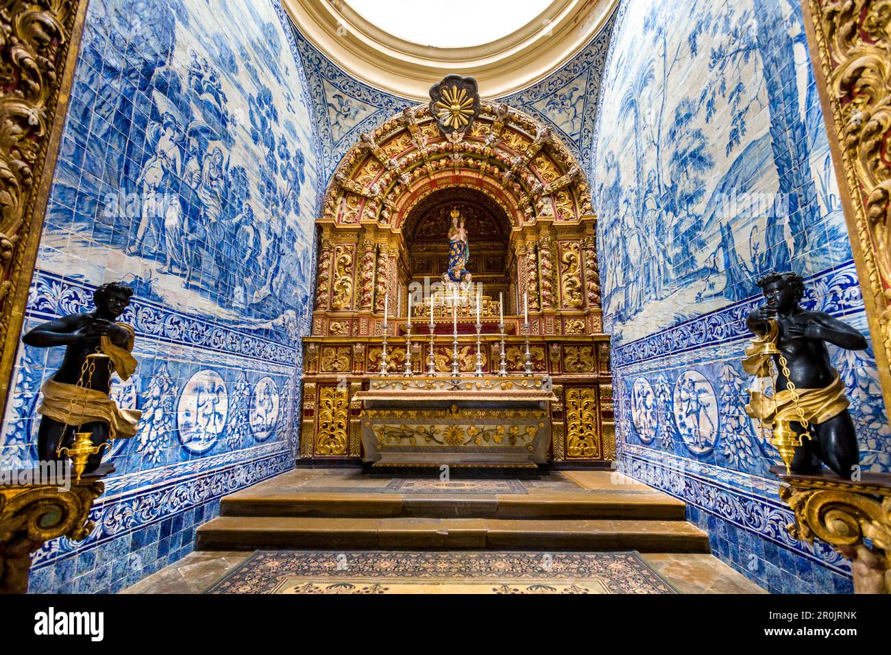 Interior View Of The Altar In Se Cathedral Faro Algarve Portugal interior-view-of-the-altar-in-se-cathedral-faro-algarve-portugal