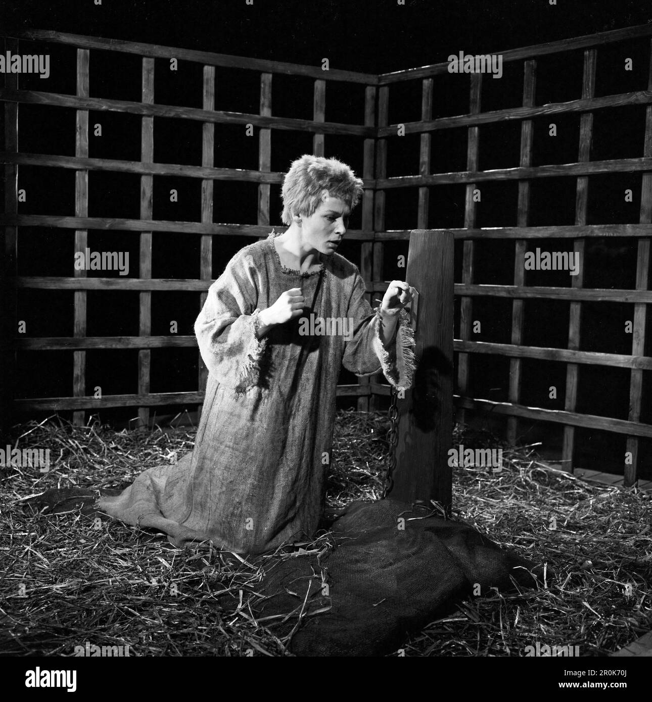 Faust, Spielfilm nach dem Stück von Johann Wolfgang von Goethe, Deutschland 1960, Regie: Peter Gorski, Darsteller: Ella Büchi im Kerker Stock Photo