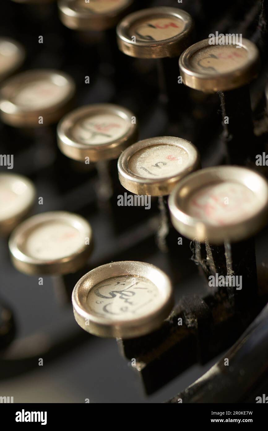 Historic Typewriter historic typewriter with arabic characters, nostalgie Stock Photo - Alamy