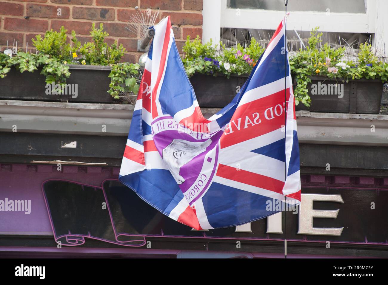 King charles iii flag hi-res stock photography and images - Alamy