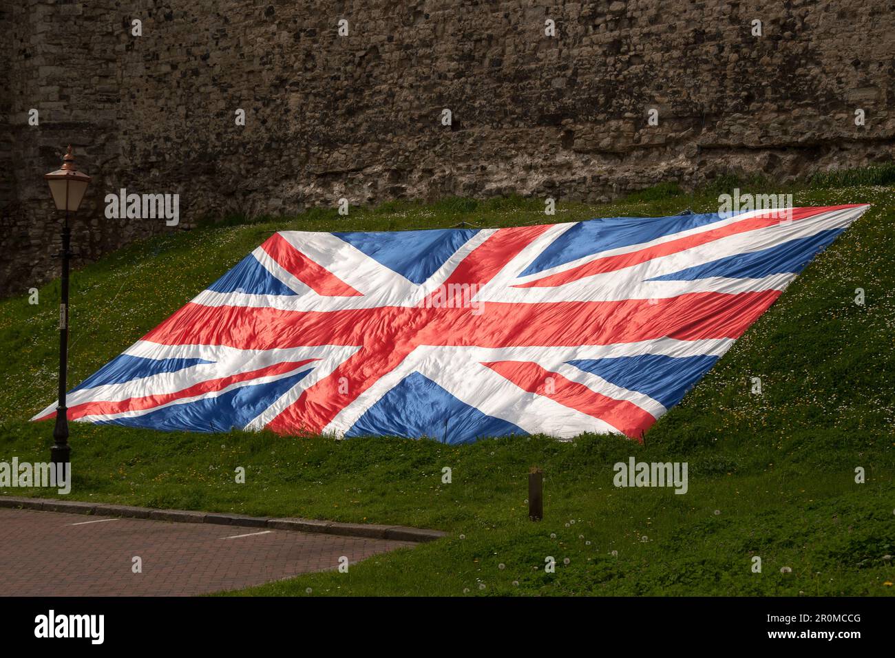Medieval king coronation hi-res stock photography and images - Alamy