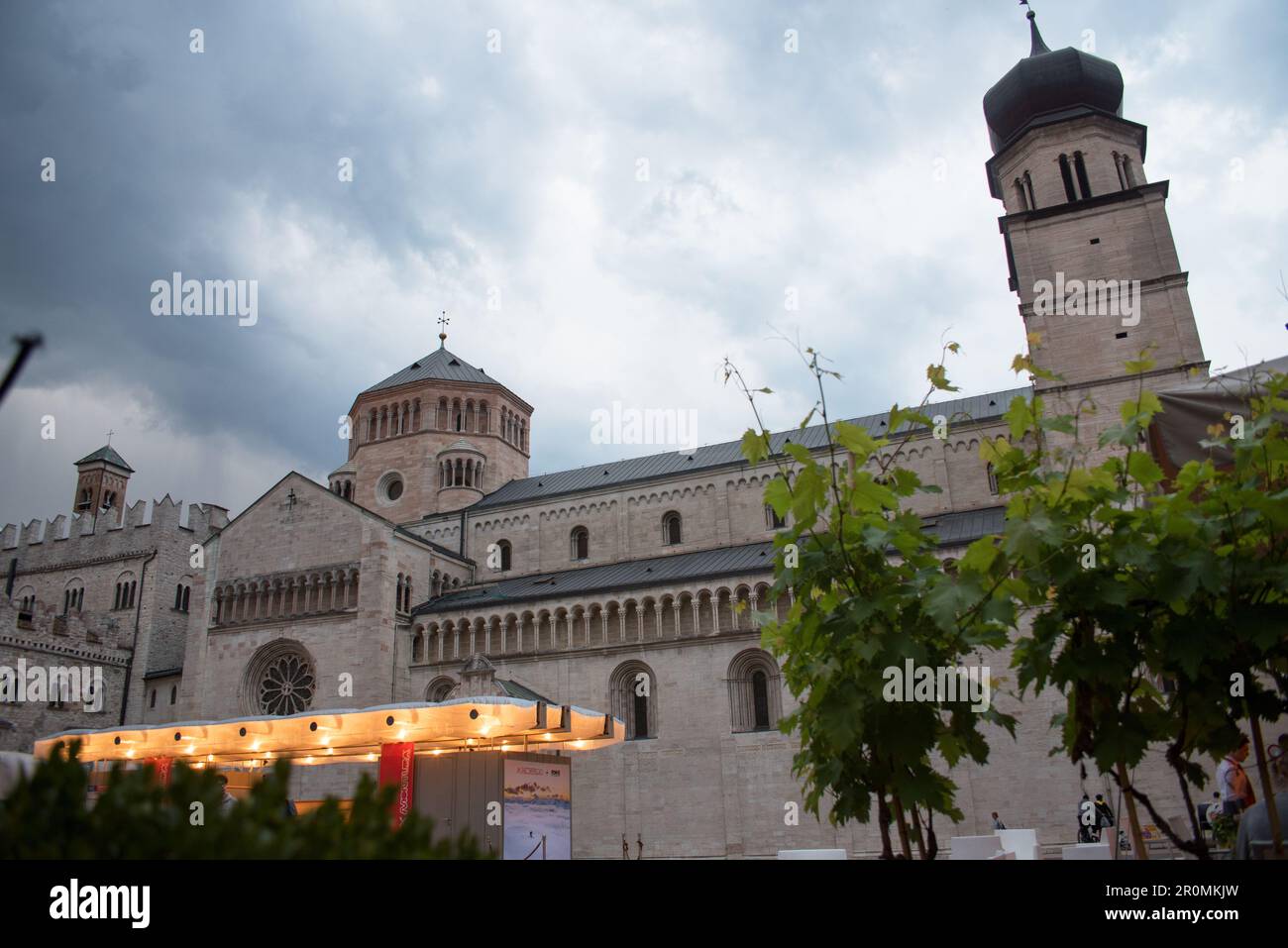 scorcio della cattedrale di San Vigilio a Trento, la città di Trento Stock Photo