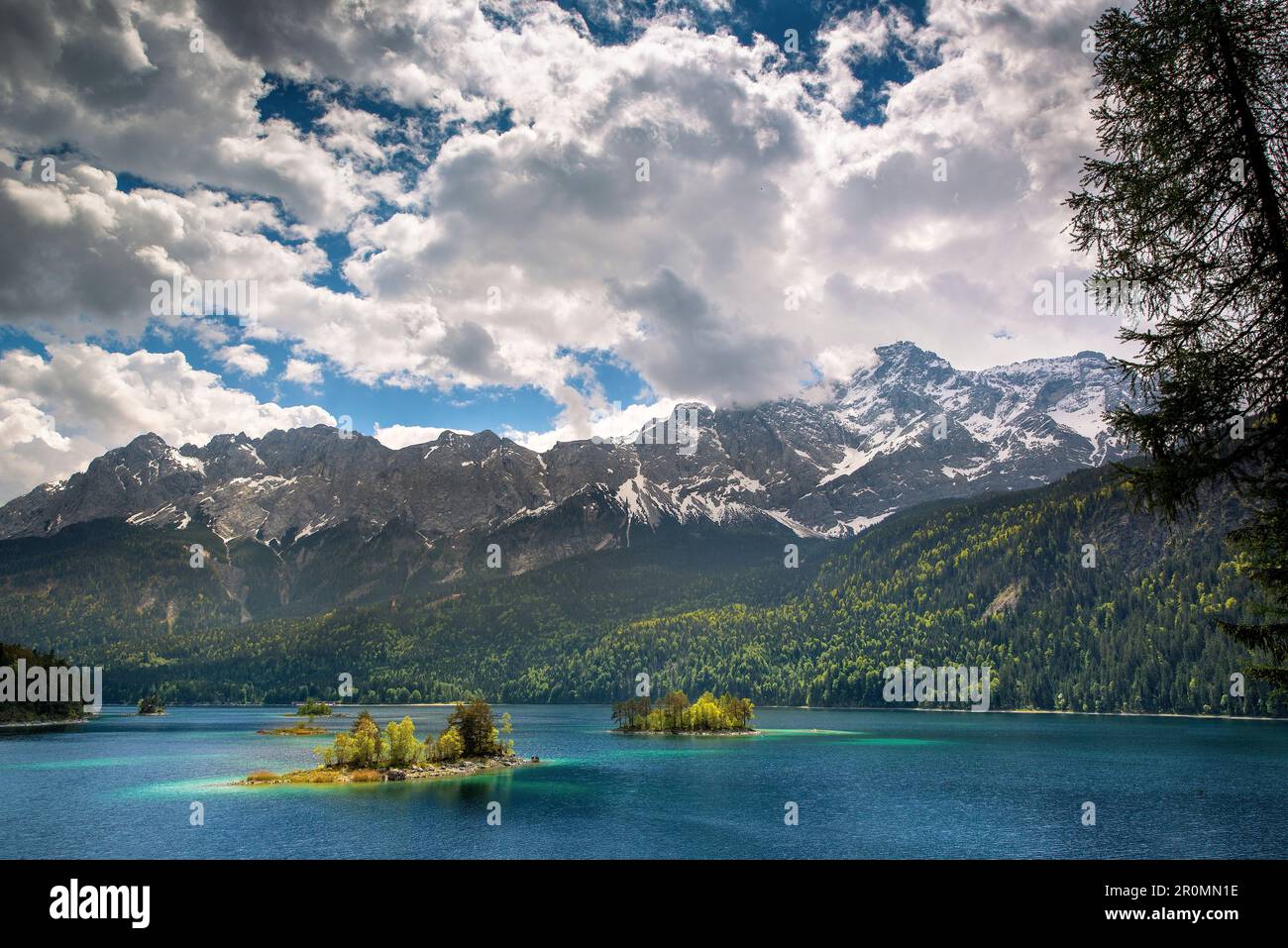 The Eibsee below the Zugspitze in the Wetterstein Mountains in Bavaria ...