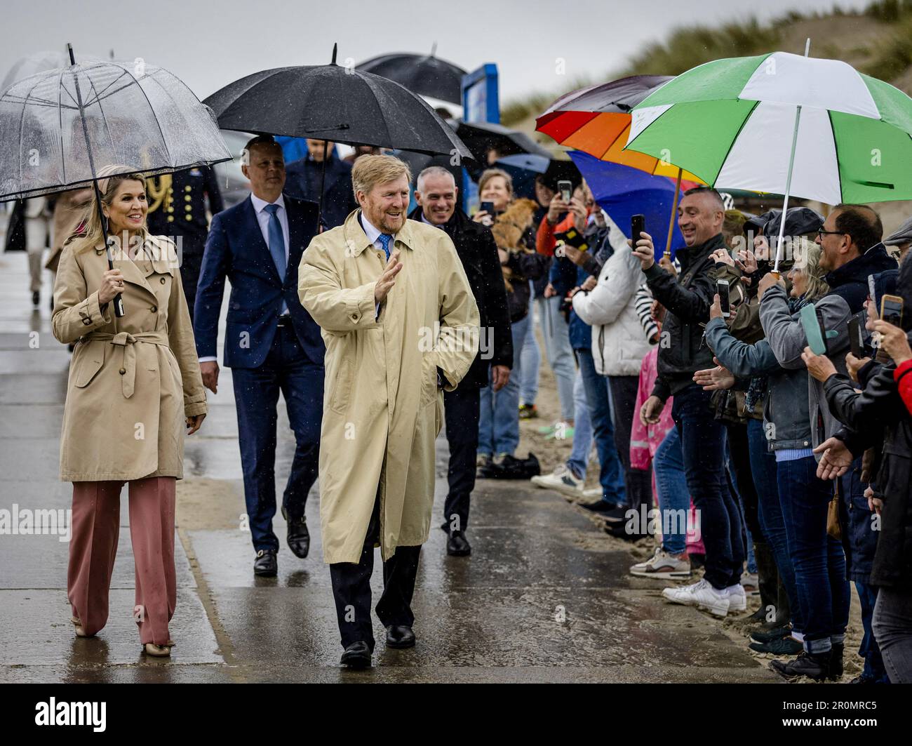 DEN HOORN - King Willem-Alexander and Queen Maxima arrive at Beach Pavilion Paal 9. The royal couple is paying a two-day regional visit to the Wadden Islands. ANP SEM VAN DER WAL netherlands out - belgium out Credit: ANP/Alamy Live News Stock Photo