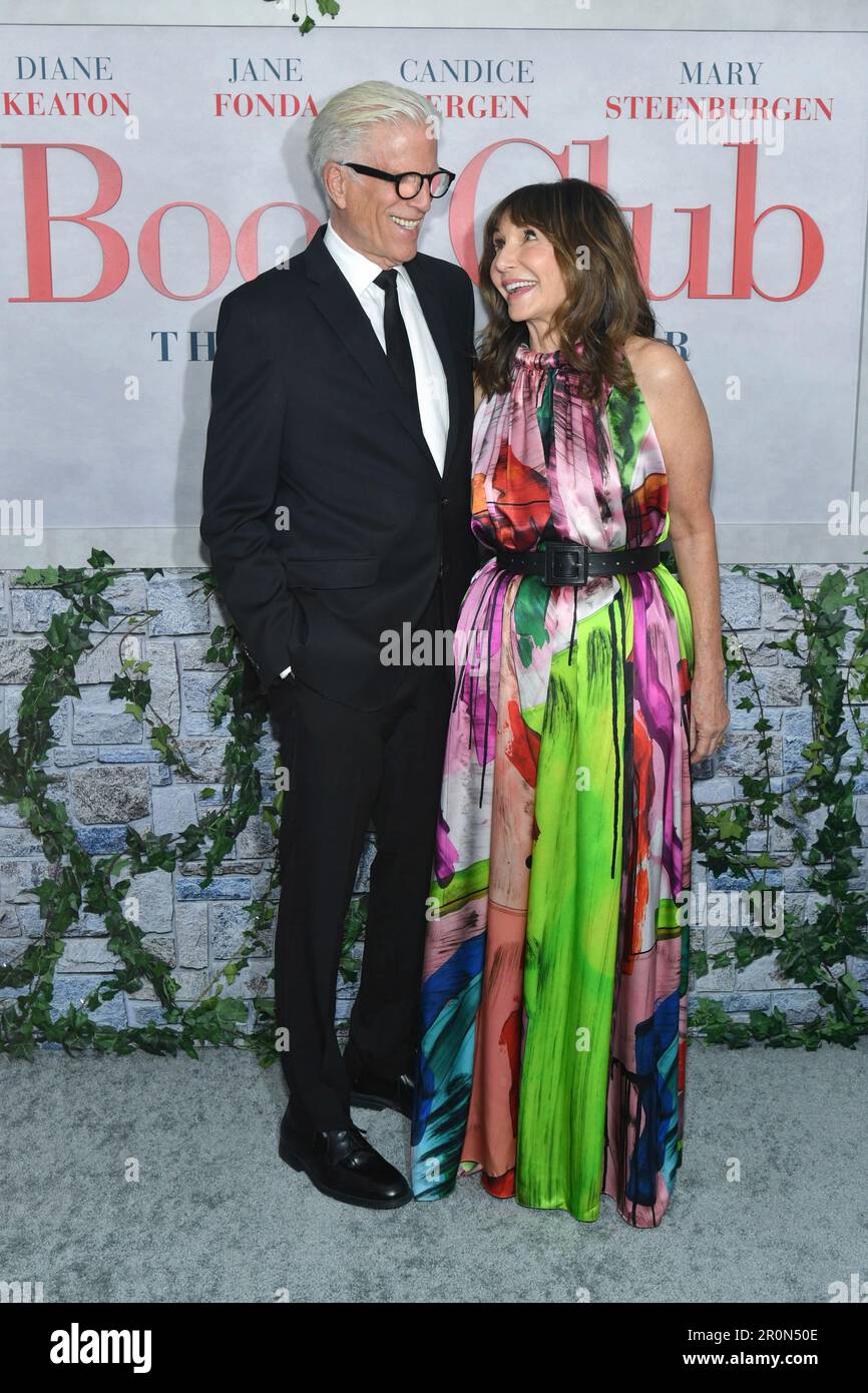 Photo by: NDZ/STAR MAX/IPx 2023 5/8/23 Ted Danson and Mary Steenburgen ...