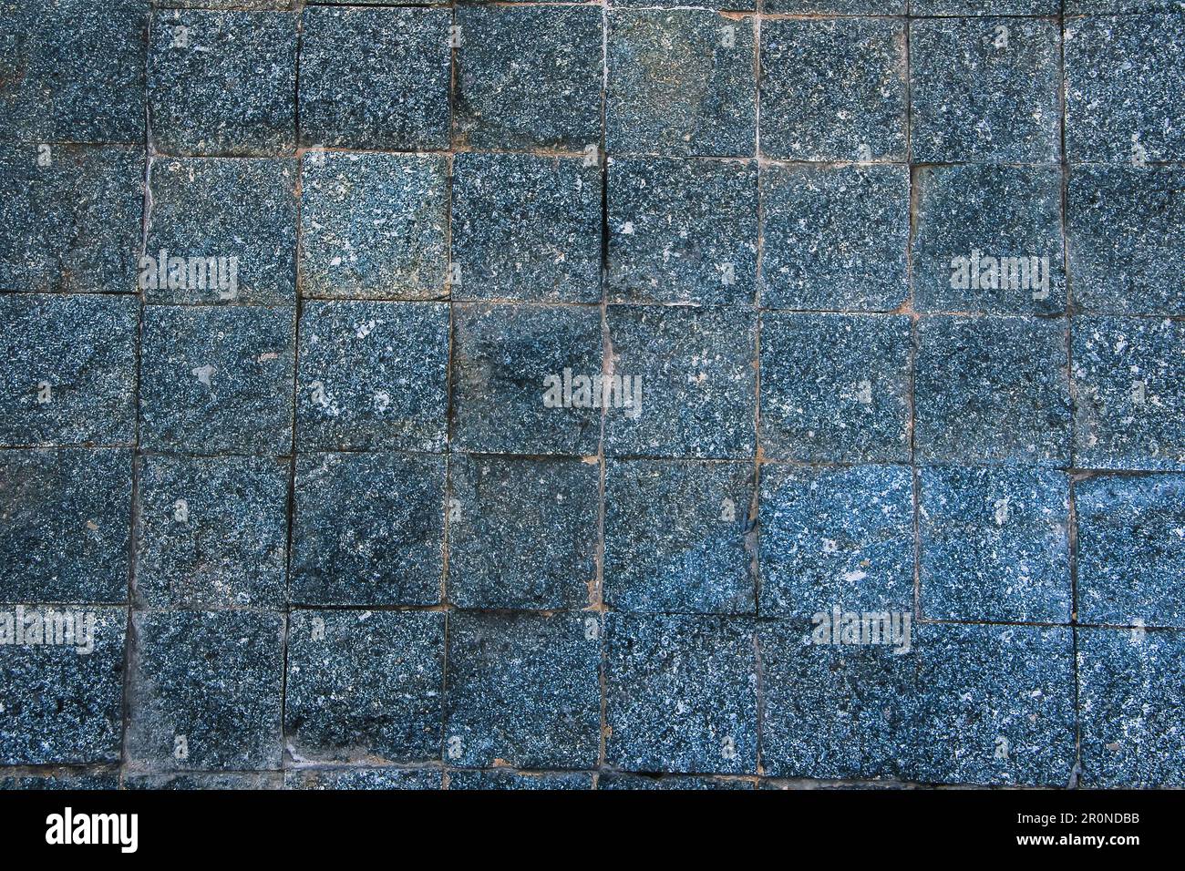 Granite walkway flooring, Cobble Stone flooring is strong and beautiful
