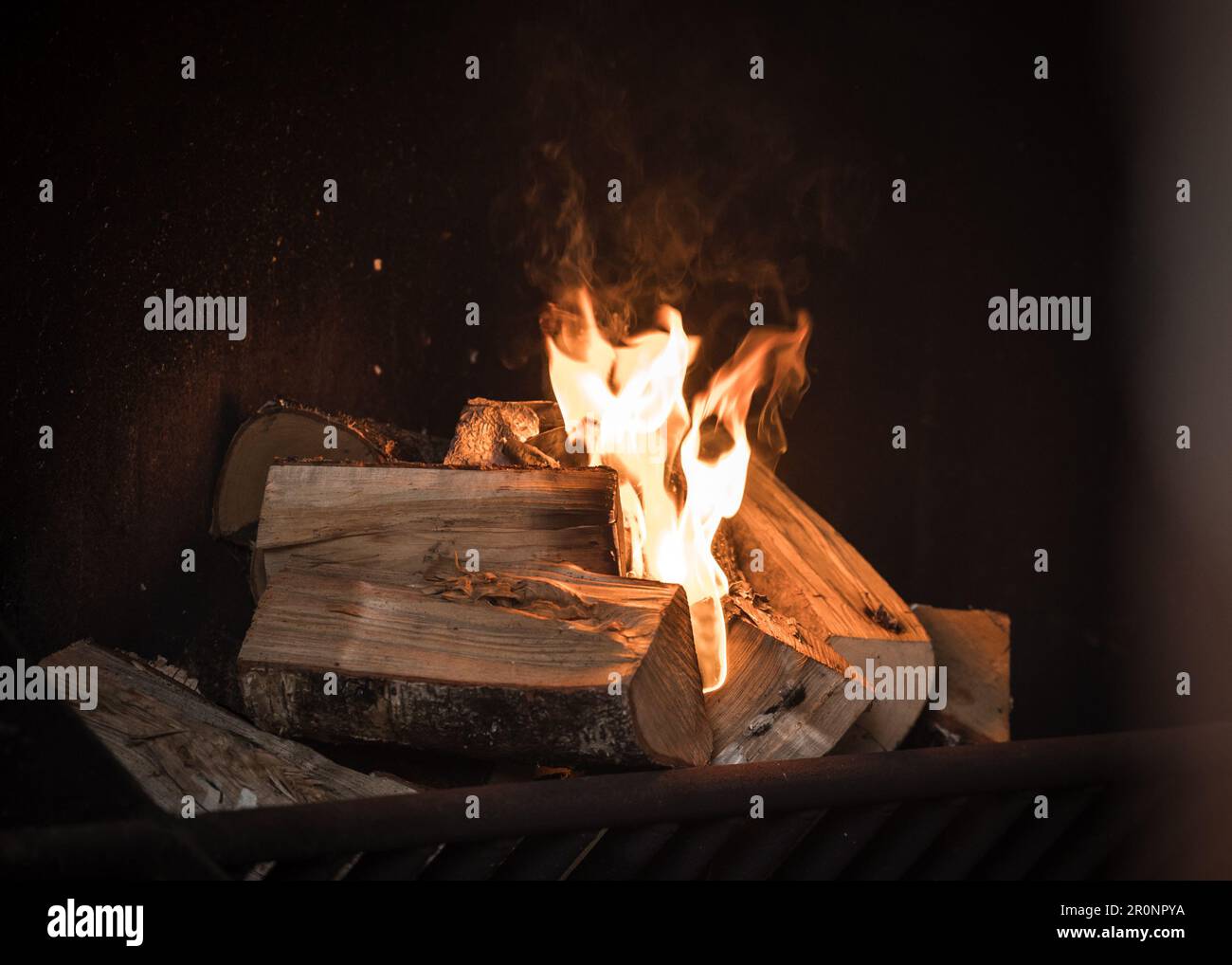 Pizza oven flames and fire as longs burn ready to cook fresh pizzas