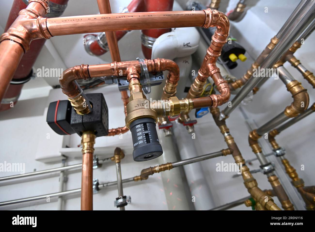 Hair, Deutschland. 09th May, 2023. Topic photo heating exchange