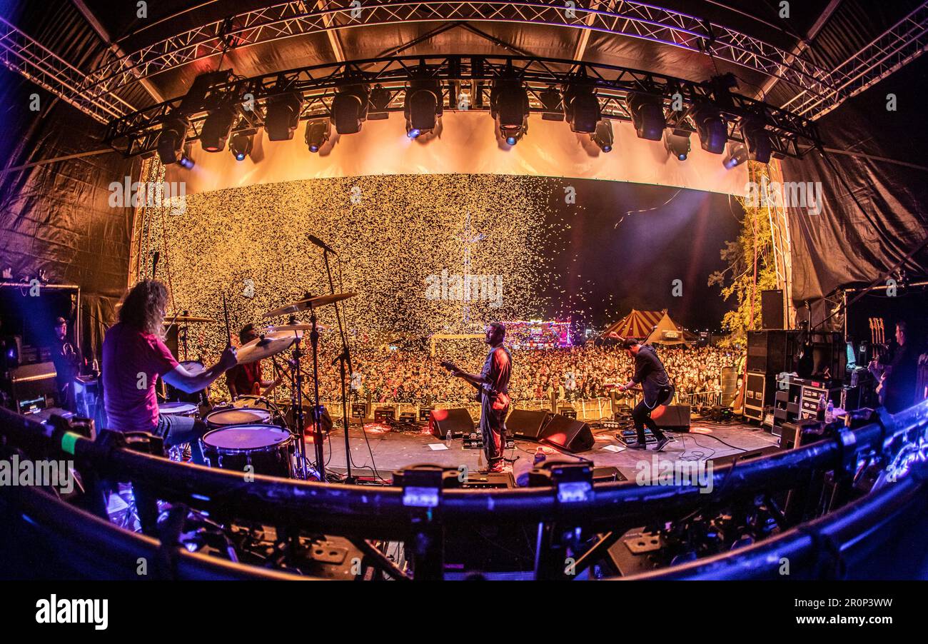 Teddy Rocks Line Up Feeder headlining day 2 of Teddy Rocks Festival 2023. Credit: Alamy ...