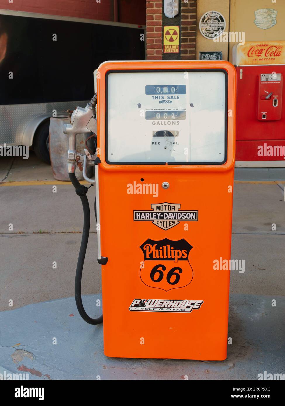 Paola, Kansas May 8, 2023 Ernie's Full Service Garage Gas Pump Stock