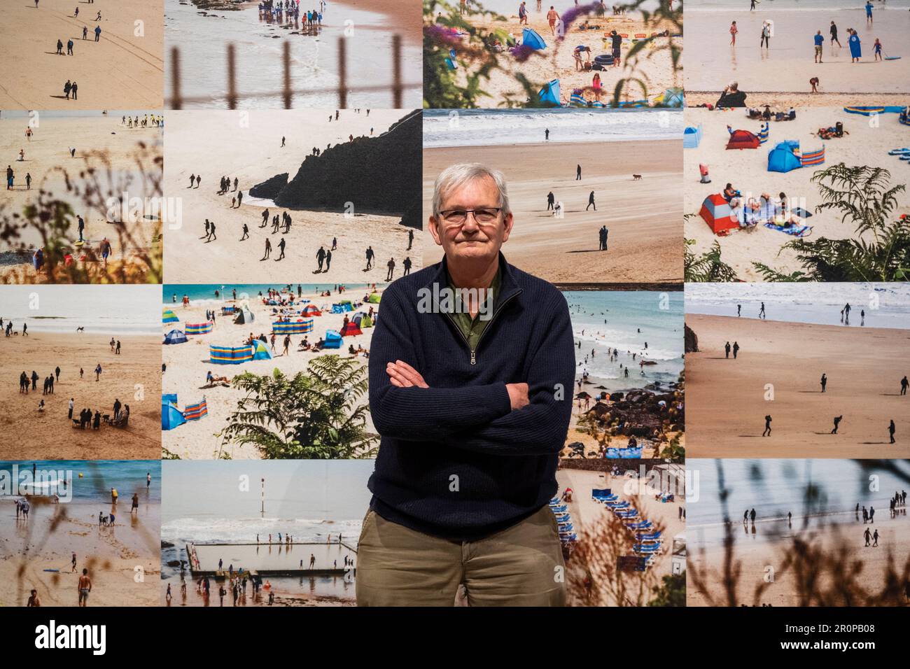 london-uk-9-may-2023-british-photographer-martin-parr-at-his-solo