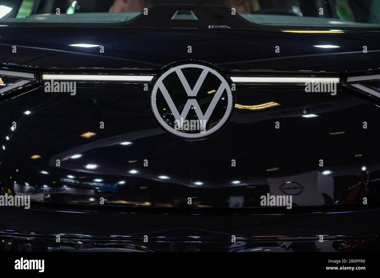 Volkswagen emblem hi-res stock photography and images - Alamy