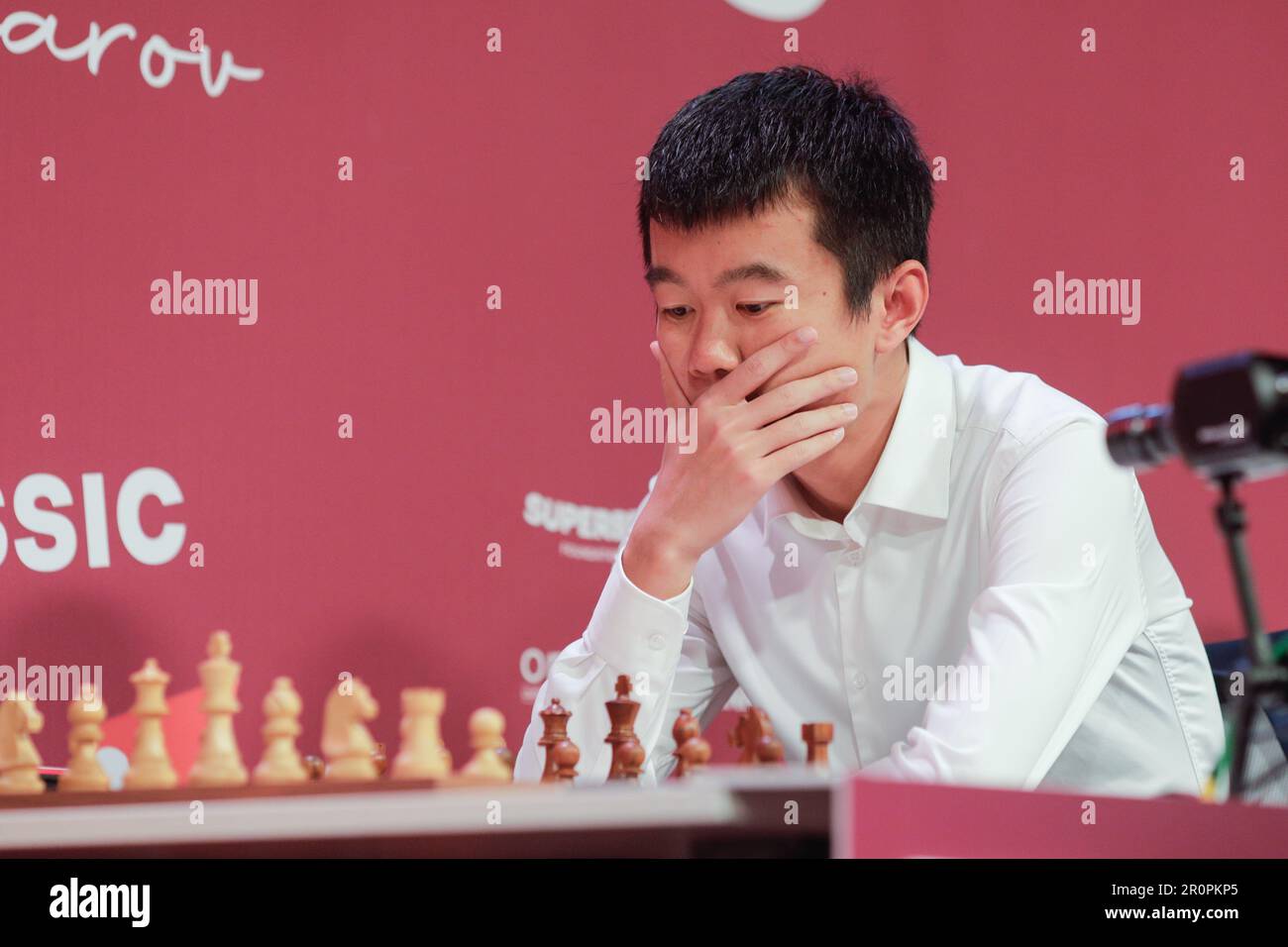 Russia's Nepomniachtchi, China's Ding finish Game 13 for World