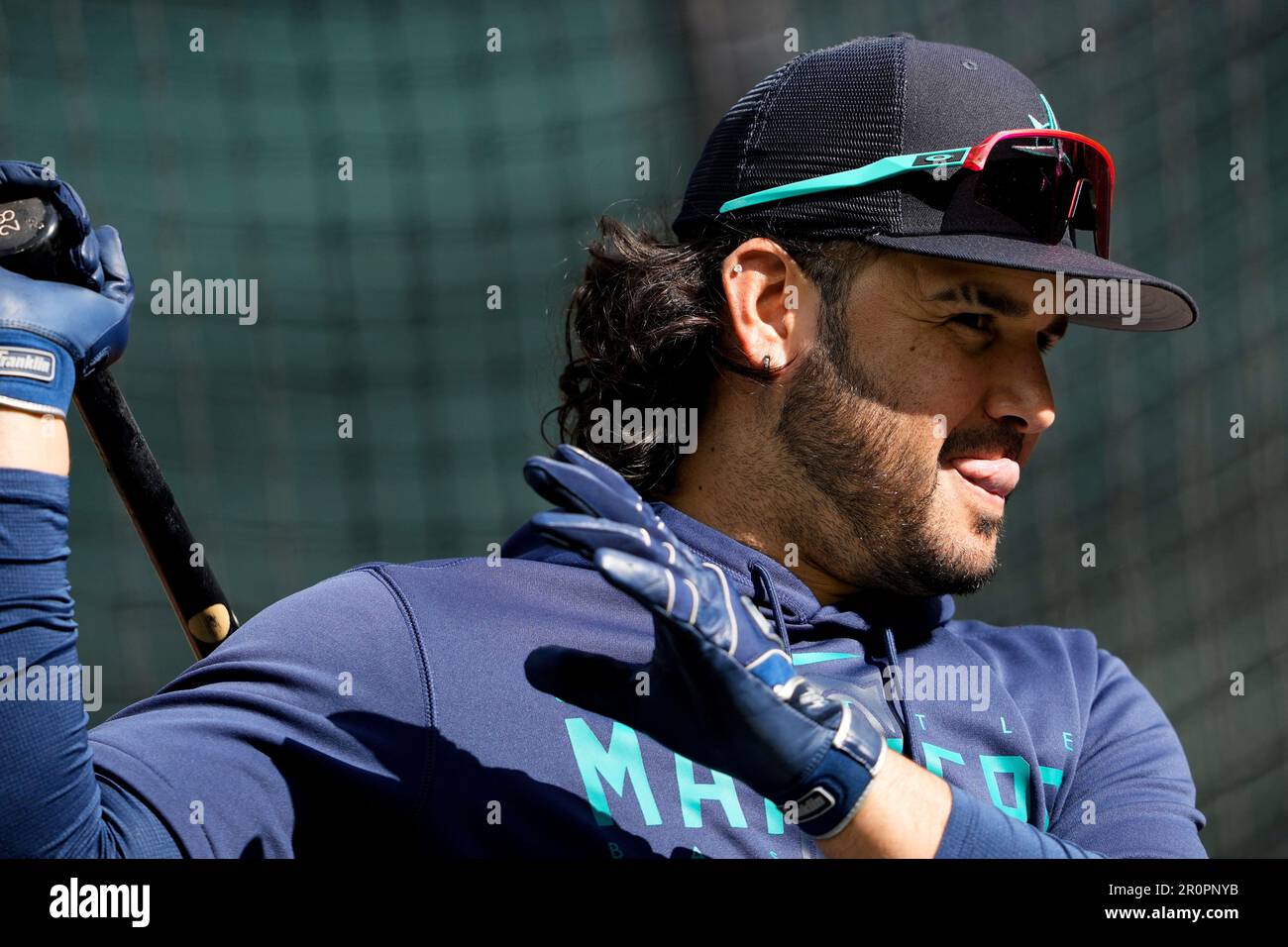 Seattle Mariners third baseman Eugenio Suarez looks on during batting
