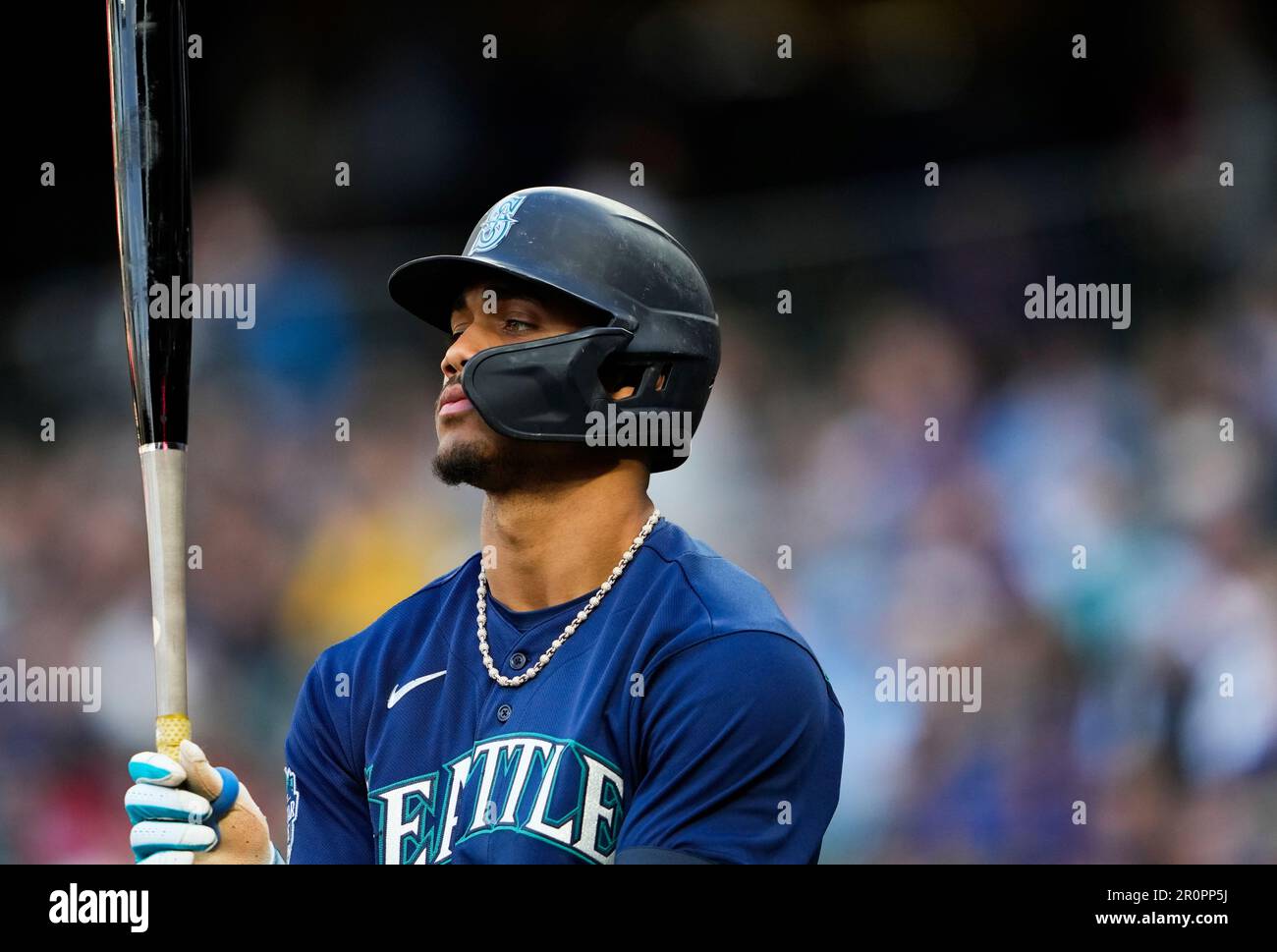 Seattle Mariners' Julio Rodriguez walks during the baseball All-Star Game  red carpet show Tuesday, July 11, 2023, in Seattle. (AP Photo/Lindsey  Wasson Stock Photo - Alamy