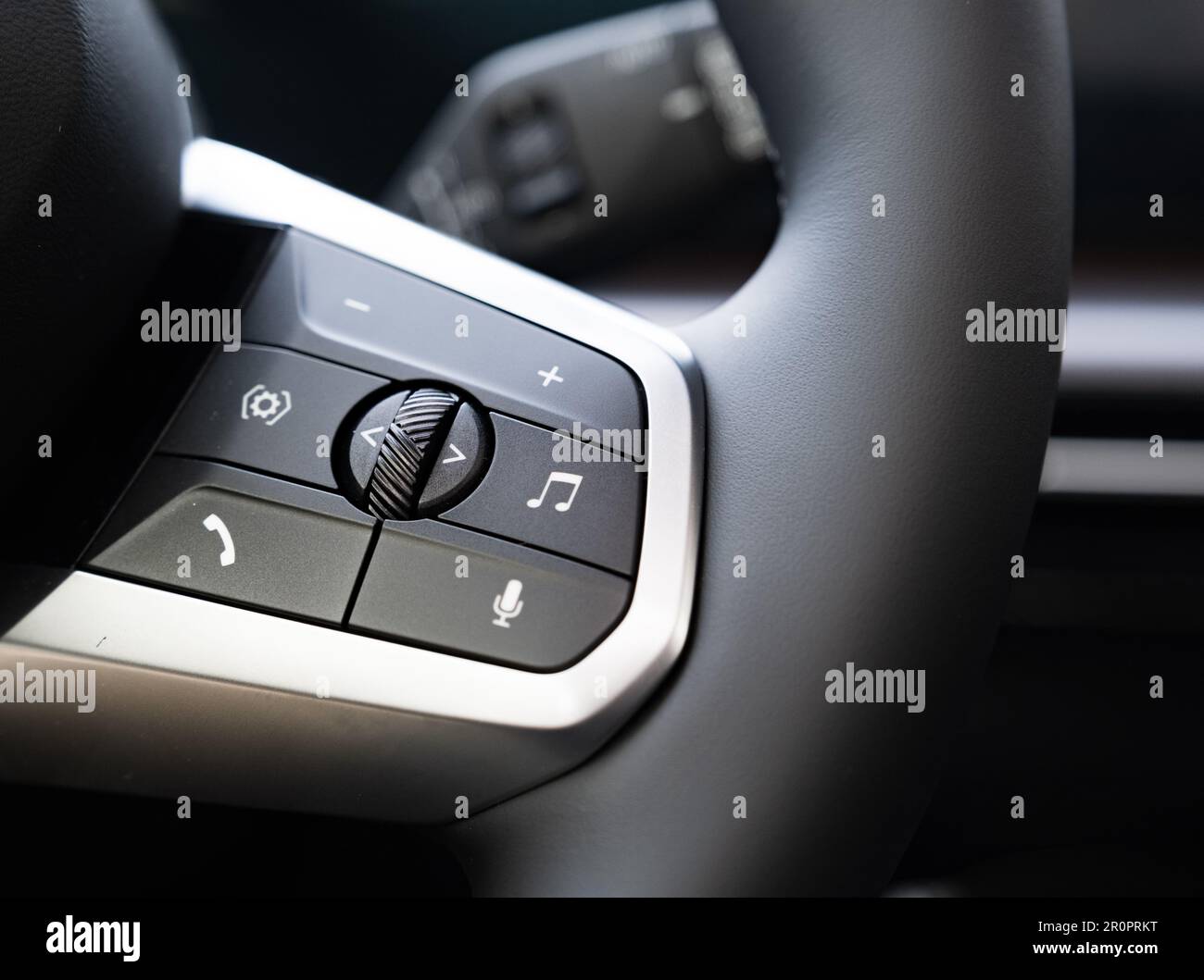 Buttons on the steering wheel, handsfree system, steering wheel