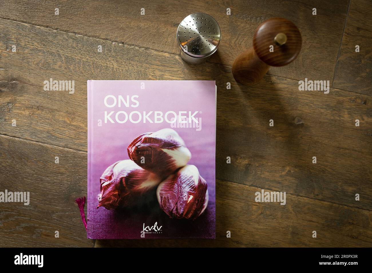 Gent, Belgium. 09th May, 2023. Illustration picture shows the 'Ons kookboek'  cookbook by the Boerinnenbond, Tuesday 09 May 2023 in Gent. BELGA PHOTO  JAMES ARTHUR GEKIERE Credit: Belga News Agency/Alamy Live News