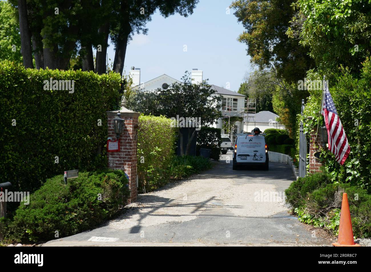 Los Angeles, California, USA 8th May 2023 Actor Tyrone Power and Actor David Niven Former Home/house at 139 N. Saltair Avenue on May 8, 2023 in Los Angeles, California, USA. Photo by Barry King/Alamy Stock Photo Stock Photo