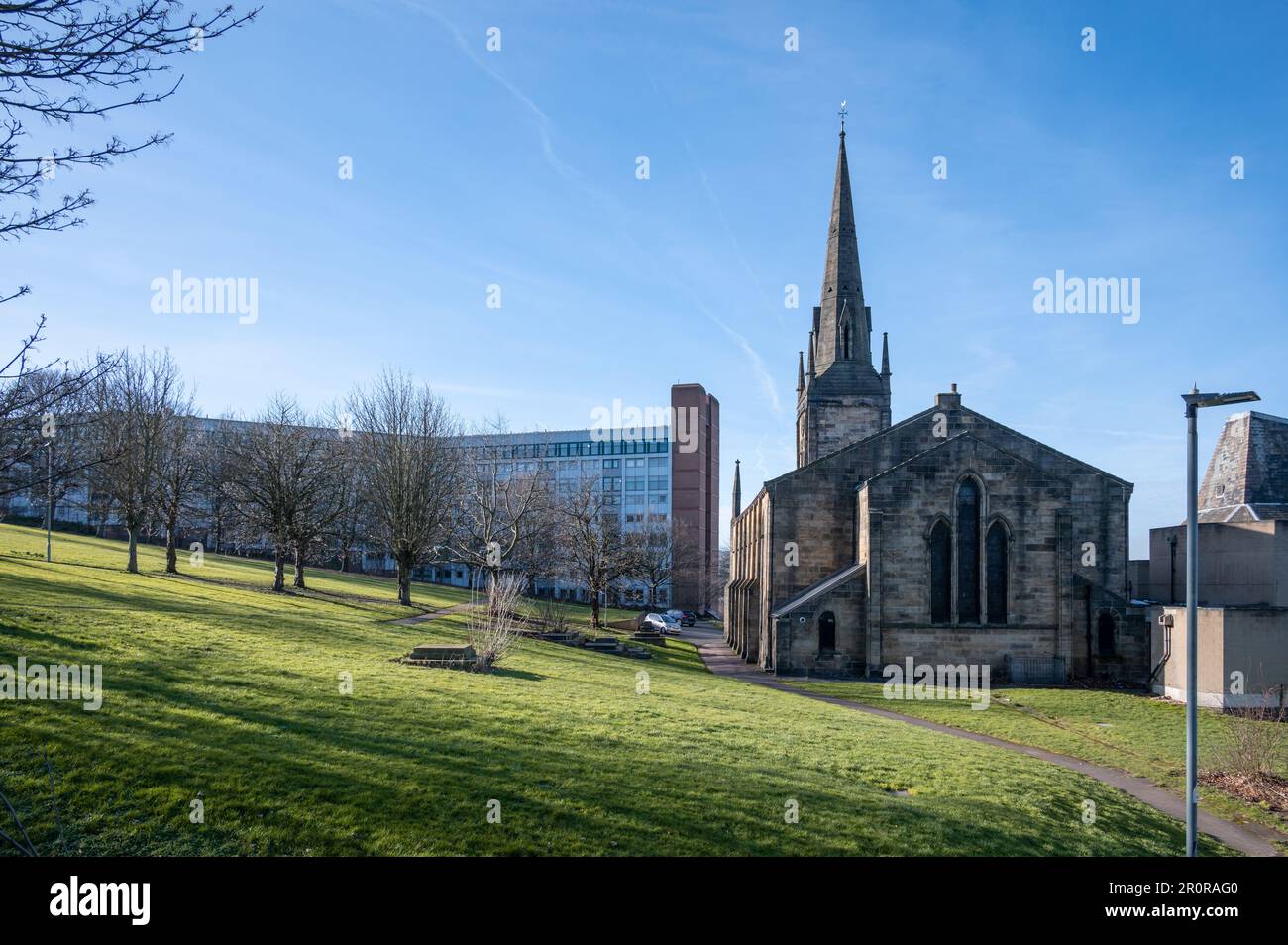 St John's Church, Ranmoor is a large parish church in Ranmoor, a suburb of the City of Sheffield, England. Stock Photo