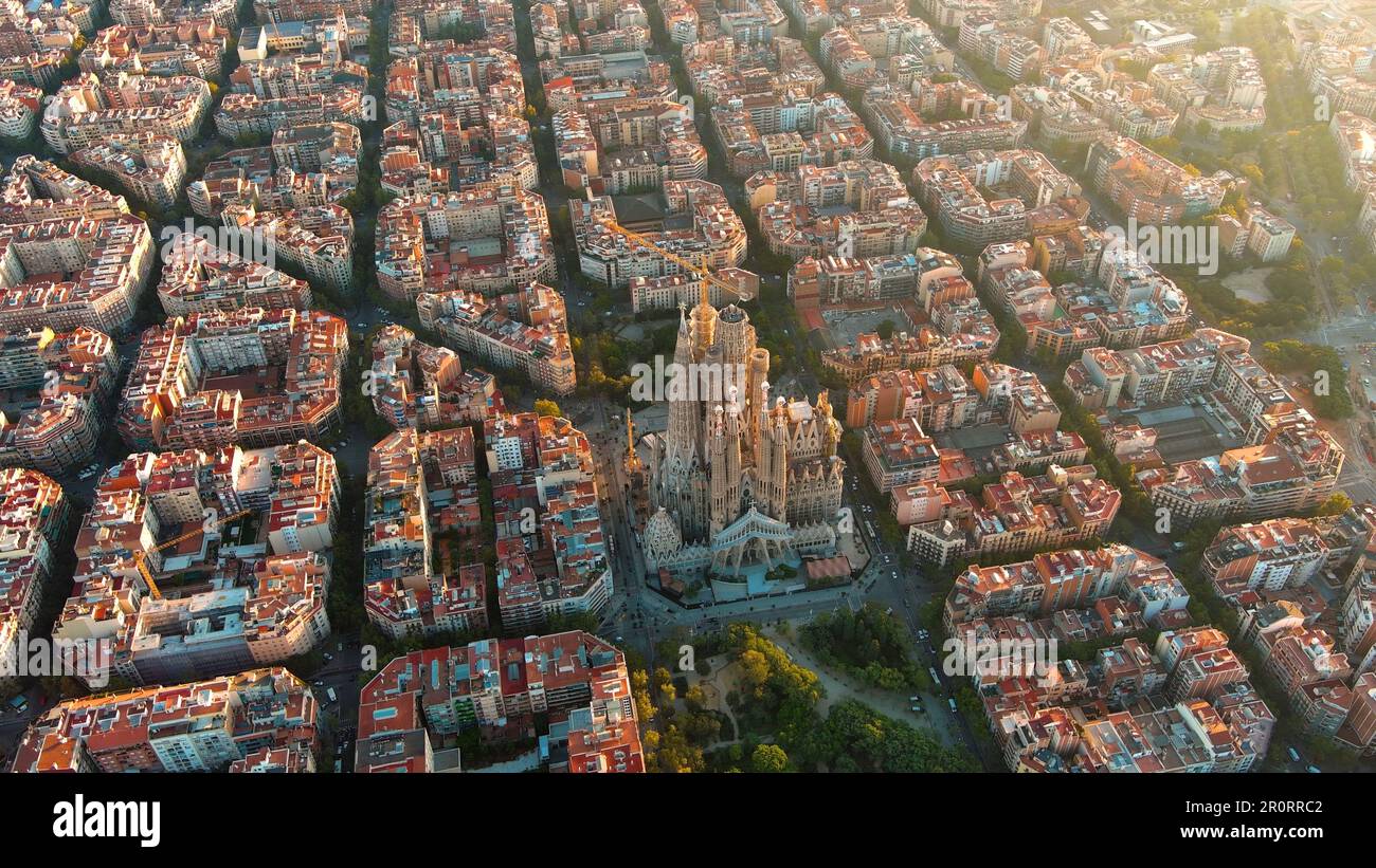 Eixample Block Aerial view barcelona square blocks hi-res stock photography and images ...