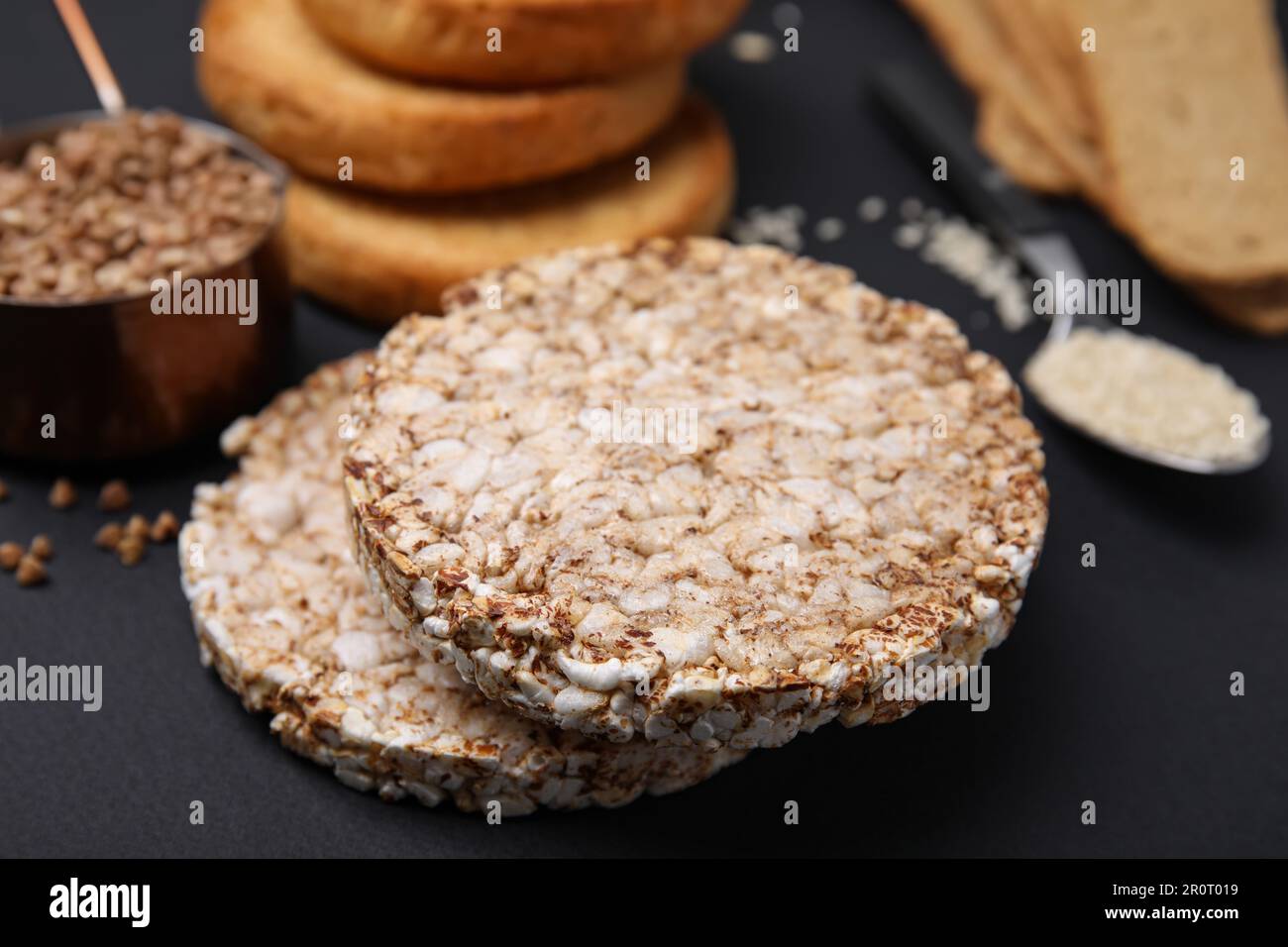 Many crunchy rice cakes hi-res stock photography and images - Alamy