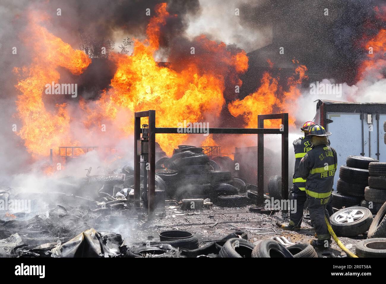 St. Louis, United States. 09th May, 2023. St. Louis firefighters battle a stubborn salvage yard fire fueled by gasoline and magnesium engine blocks in St. Louis on Tuesday, May 9, 2023. Photo by Bill Greenblatt/UPI Credit: UPI/Alamy Live News Stock Photo