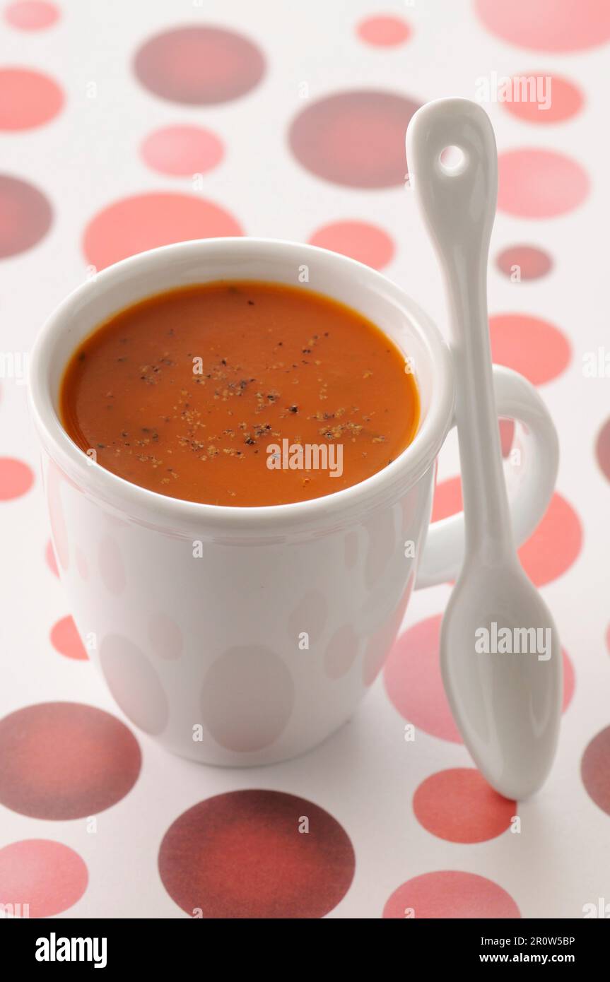 Cream of tomato soup Stock Photo - Alamy