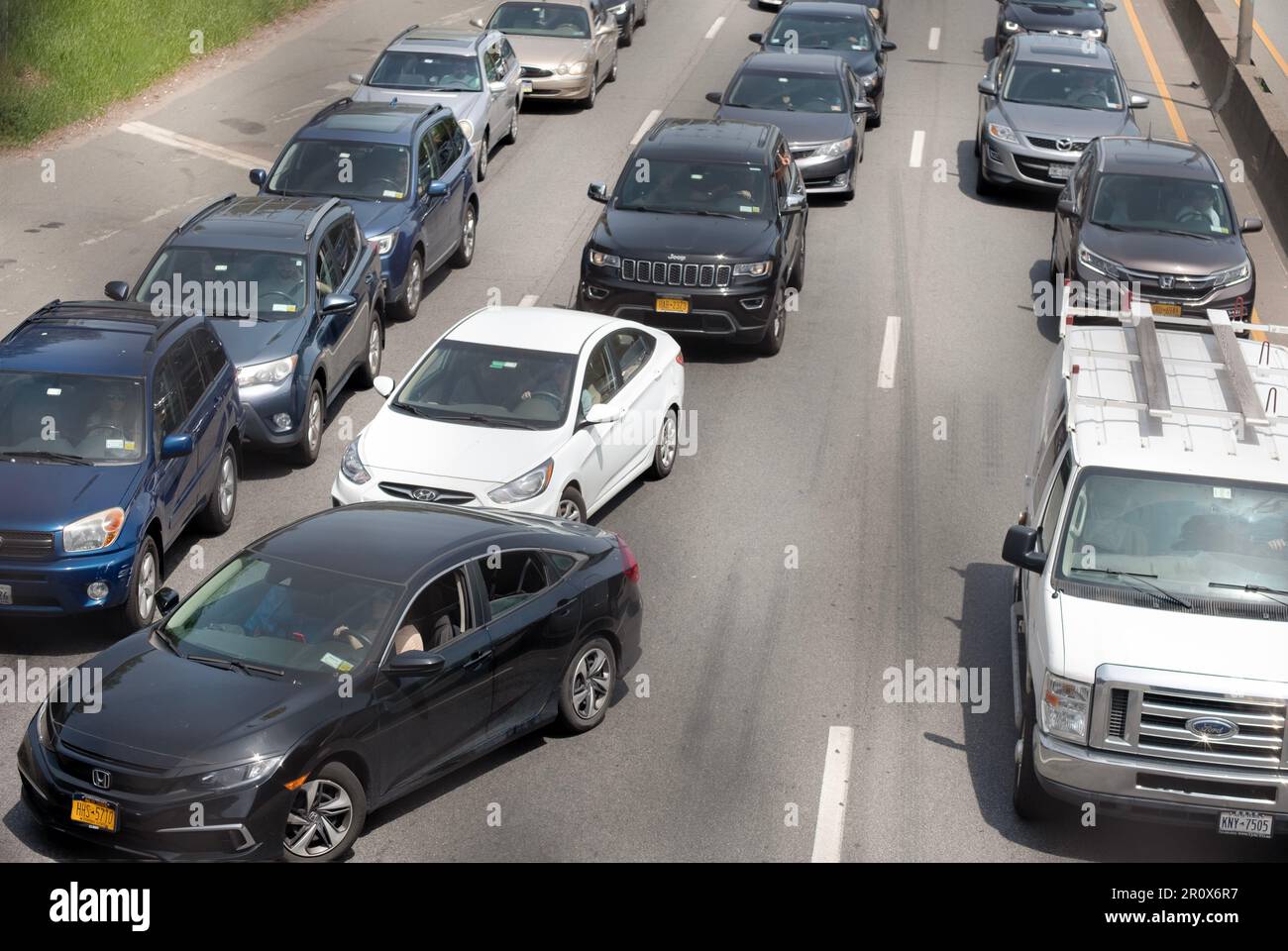 A traffic jam on the Brooklyn Queens Expressway westbound with a driver