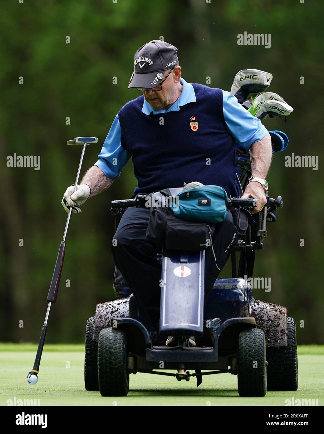 Terry Kirby on the 9th green during day one of The G4D Open at Woburn
