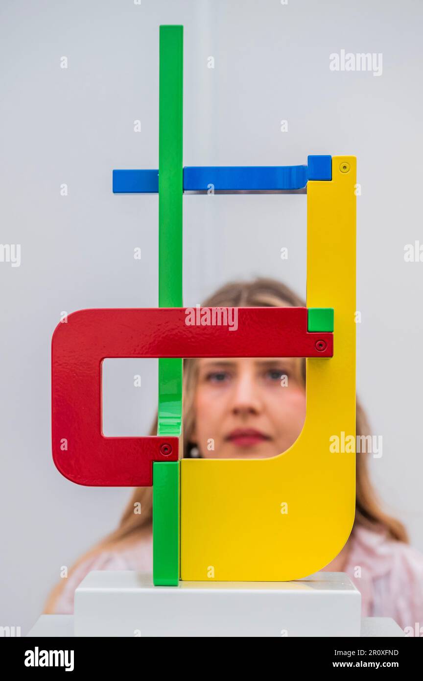 London, UK. 10th May, 2023. Sculpture by Candela Muniozguren in the Bea