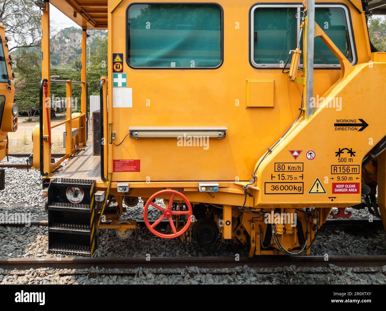 The ballast tamping machine to maintain the sleeper and ballast stone