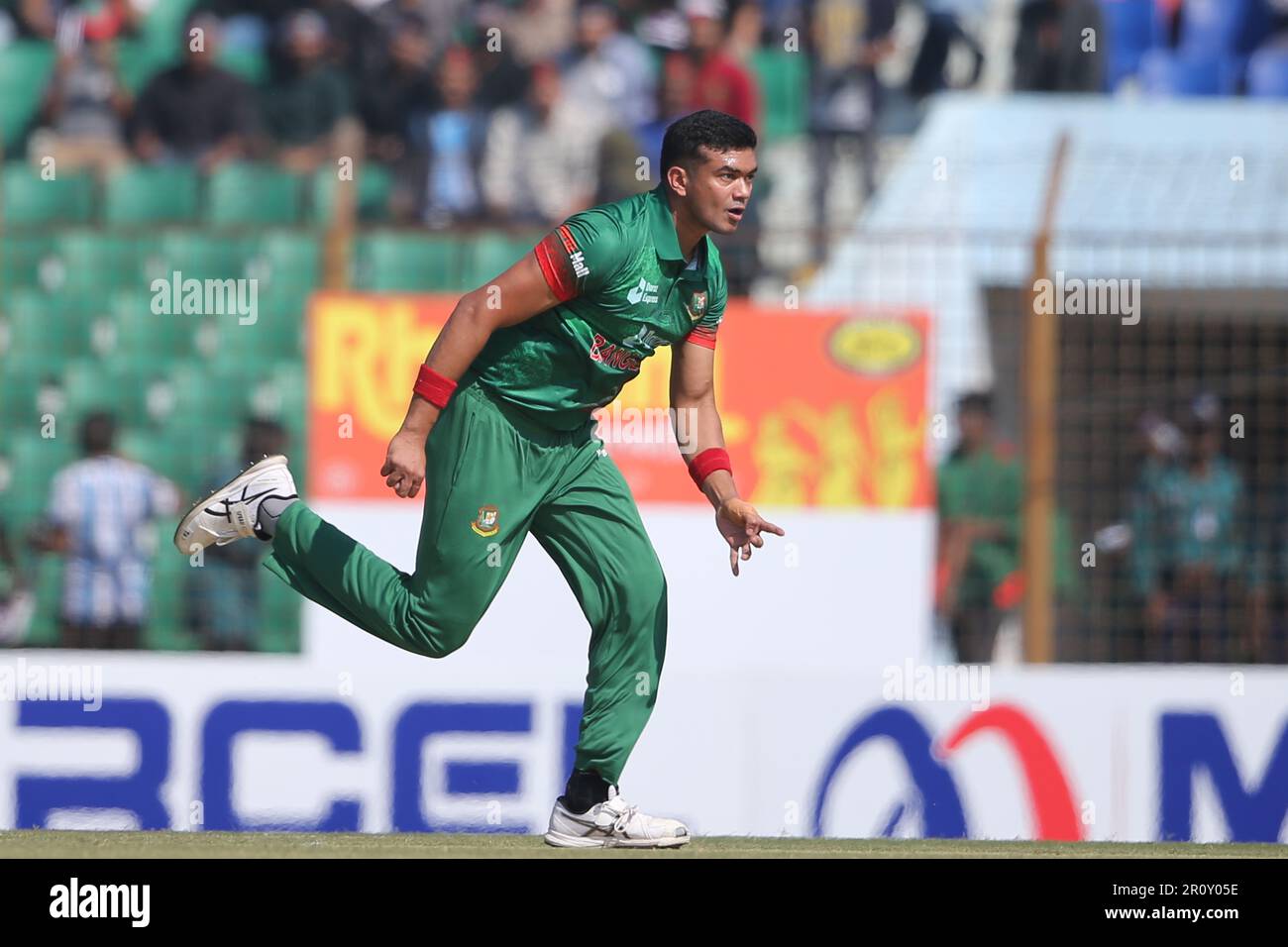 Tashkin Ahmed during the Bangladesh-India third One Day International (ODI) match at Zahur Ahmed Chowdhury Stadium, Sagorika, Chattograme, Bangladesh. Stock Photo