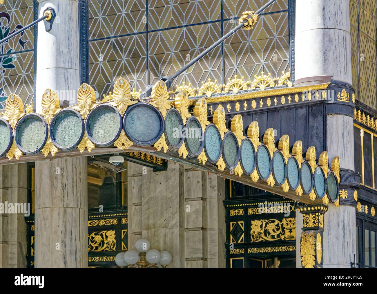 Detail Gilded accents at the Plaza’s main entrance on Grand Army Plaza