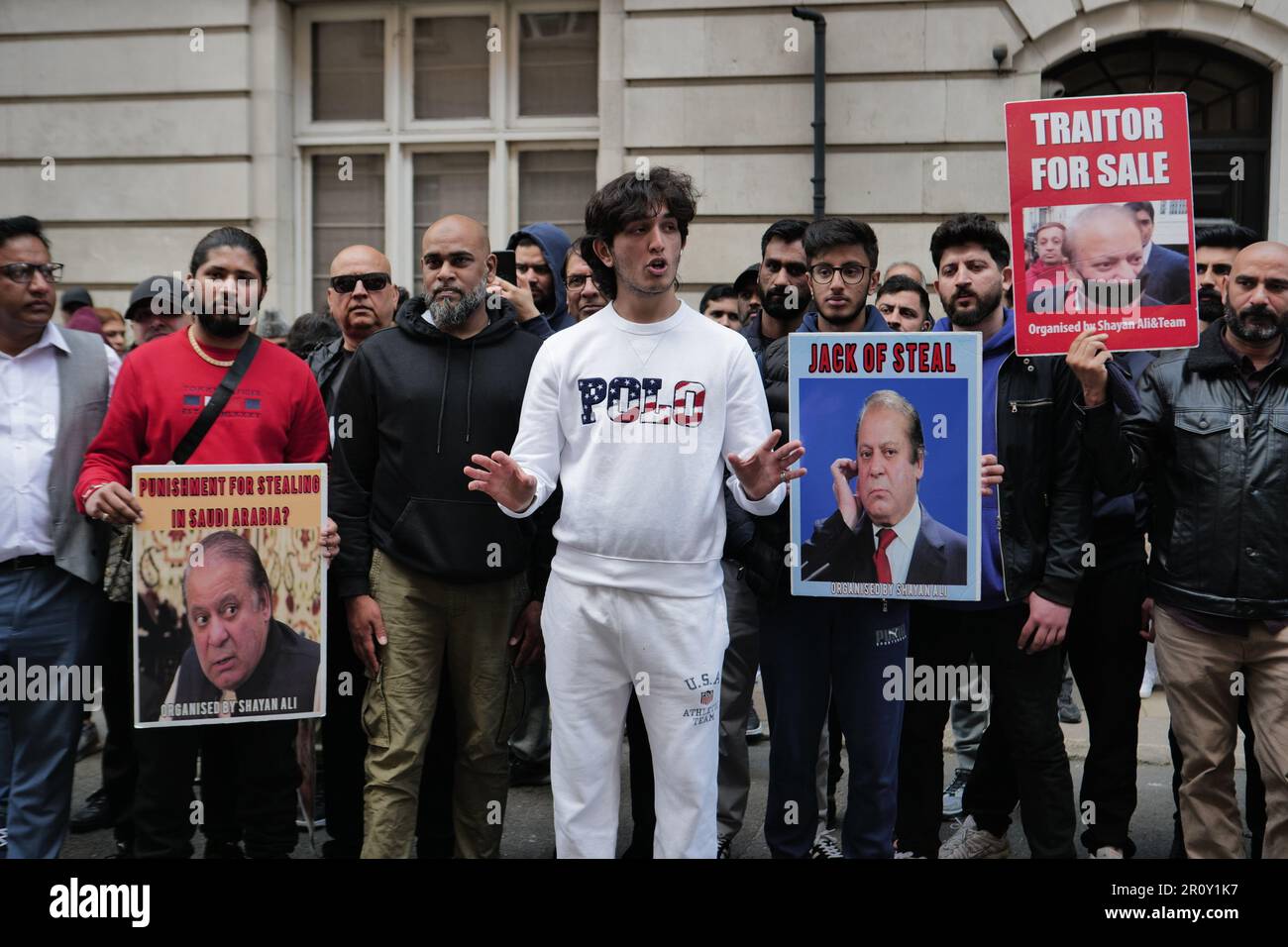 London/UK 10 May 2023. Supporters Of Former Prime Minister Imran Khan ...