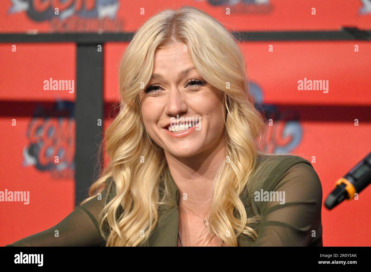 Katherine McNamara auf der German Comic Con Spring Edition in der Messe