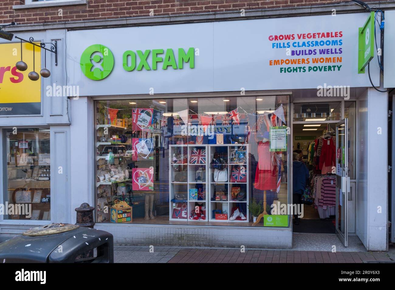 Oxfam charity shop in Tamworth, Staffordshire Stock Photo